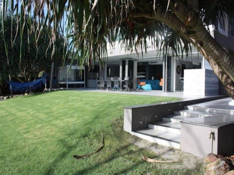 3505 Main Beach Parade – Kapalua, Main Beach QLD 4217