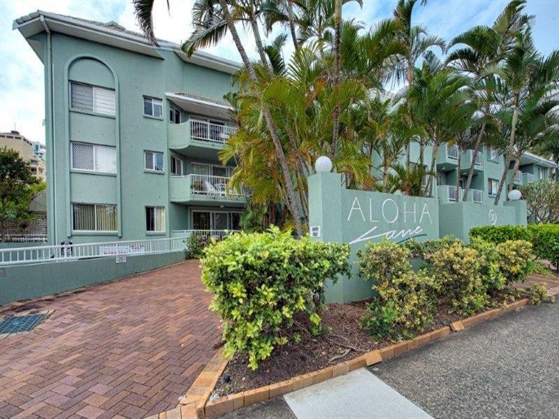 11 Breaker Street, Main Beach QLD 4217