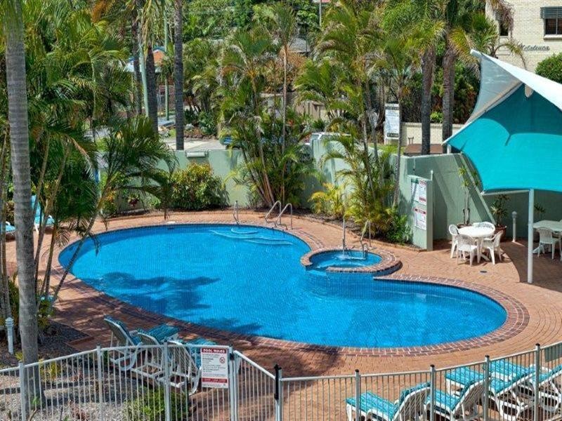 11 Breaker Street, Main Beach QLD 4217