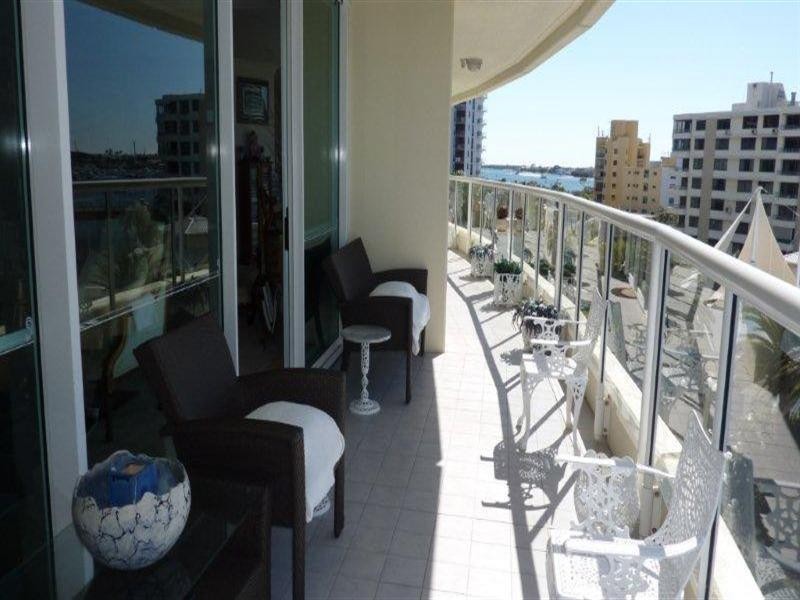 75 Brighton Parade, Southport QLD 4215