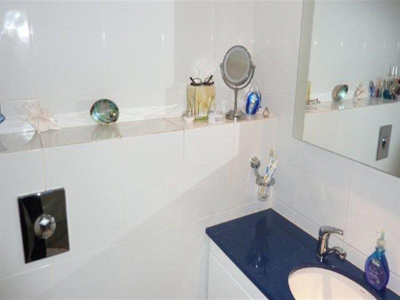 5 Admiralty Drive, Surfers Paradise QLD 4217