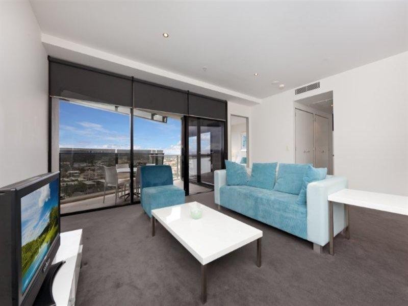 9 Ferny Avenue, Surfers Paradise QLD 4217