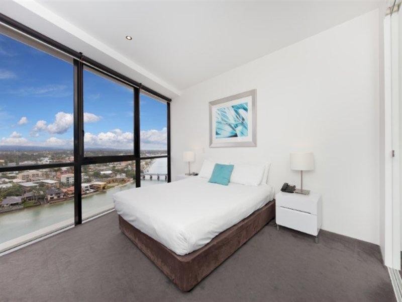 9 Ferny Avenue, Surfers Paradise QLD 4217