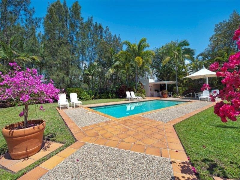 100 Cotlew Street East, Southport QLD 4215