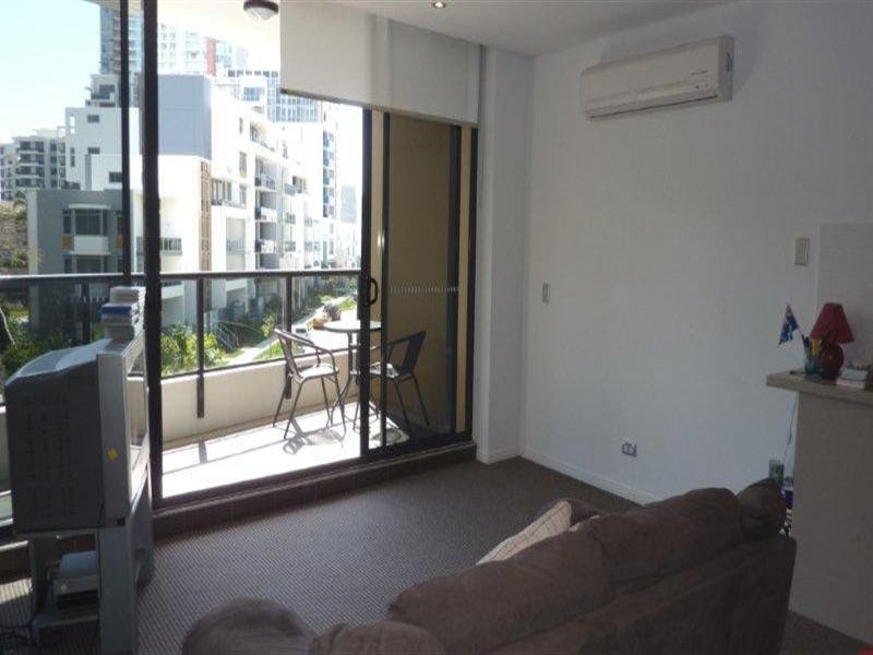 609 2 2 Aqua Street, Southport QLD 4215