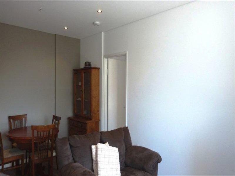 609 2 2 Aqua Street, Southport QLD 4215