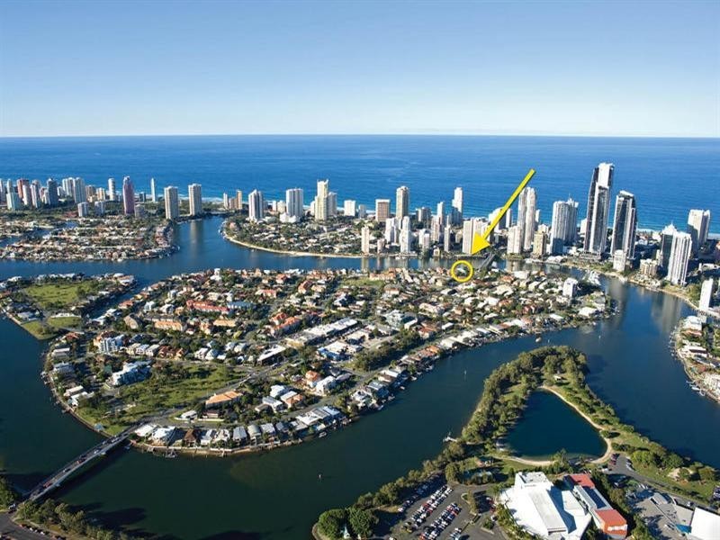 29 Stanhill Drive, Chevron Island QLD 4217