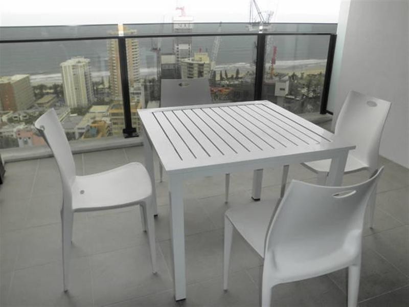 9 Ferny Avenue, Surfers Paradise QLD 4217