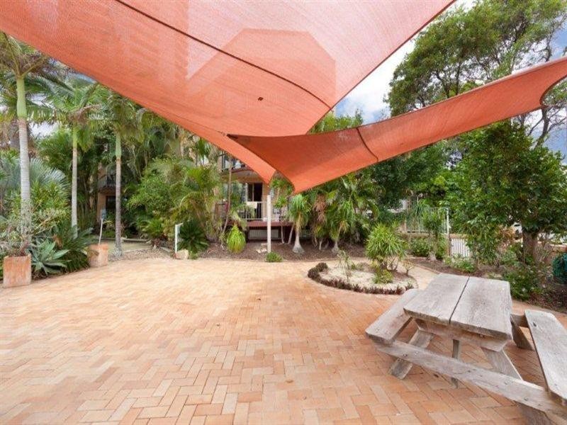 5 Pacific Street, Main Beach QLD 4217