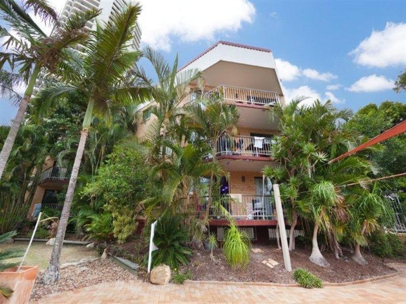 5 Pacific Street, Main Beach QLD 4217