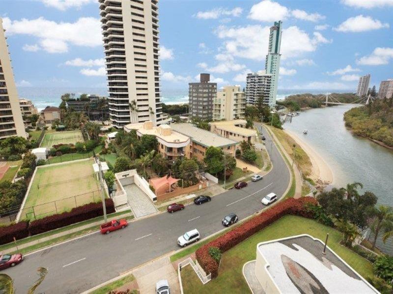 5 Pacific Street, Main Beach QLD 4217