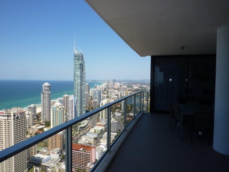 9 Ferny Avenue, Surfers Paradise QLD 4217