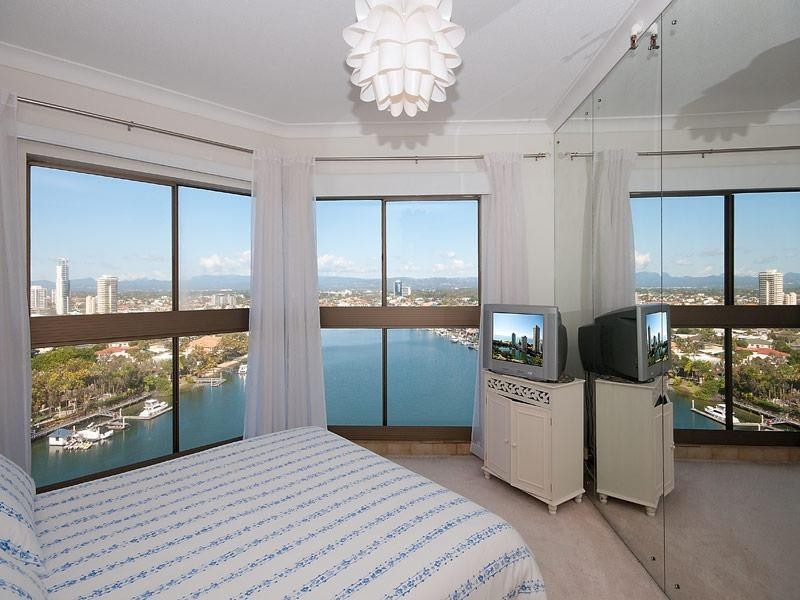 2 Admiralty Drive, Surfers Paradise QLD 4217