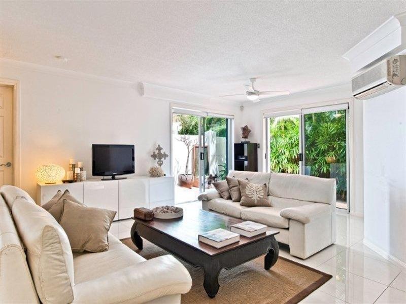 100 Cotlew Street East, Southport QLD 4215