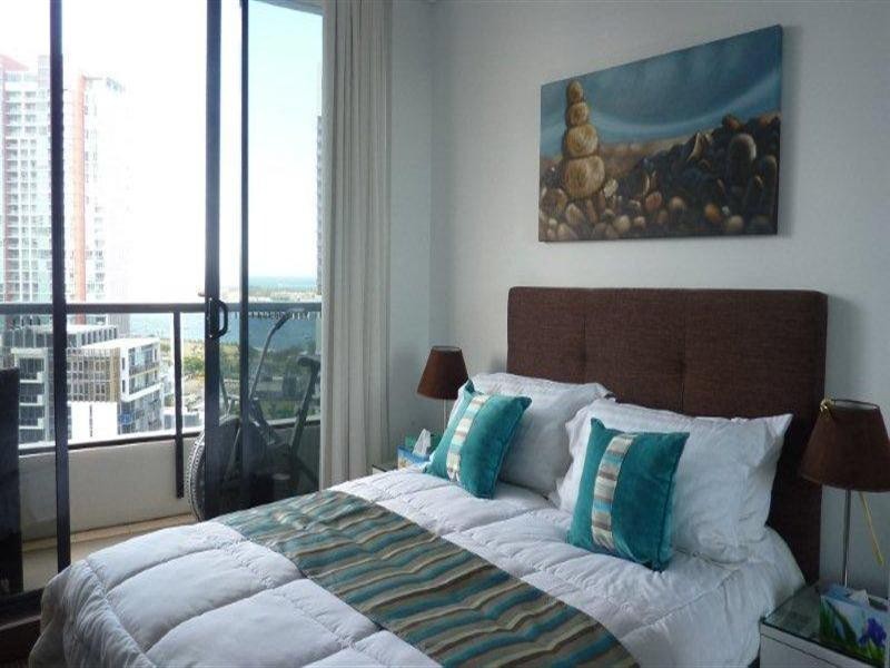 2 Aqua Street, Southport QLD 4215