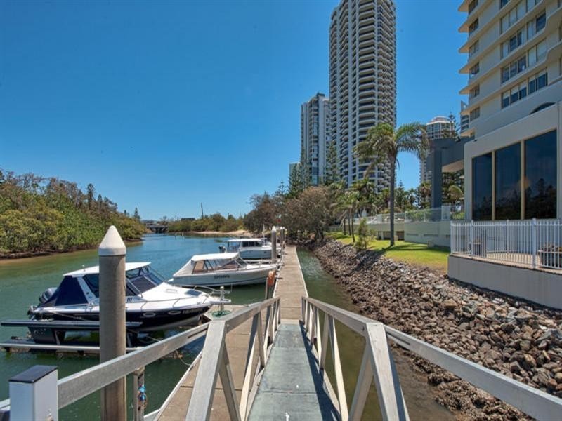 1 Serisier Avenue, Main Beach QLD 4217