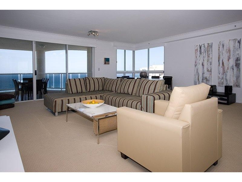 1 Hughes Avenue, Main Beach QLD 4217