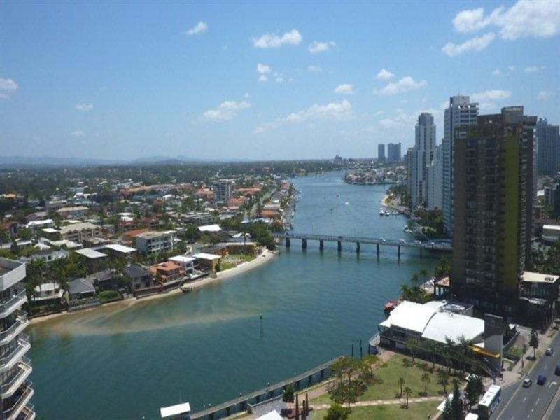 9 Ferny Avenue, Surfers Paradise QLD 4217