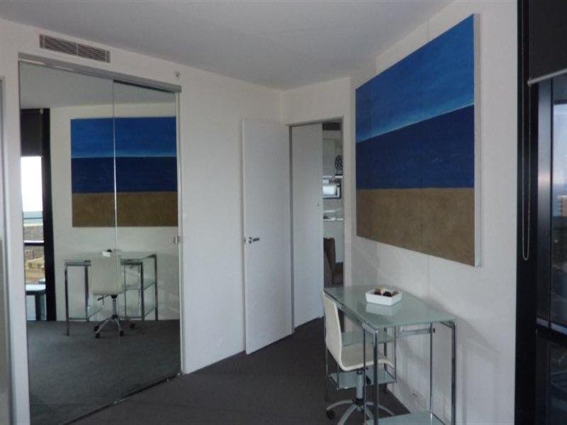 9 Ferny Avenue, Surfers Paradise QLD 4217