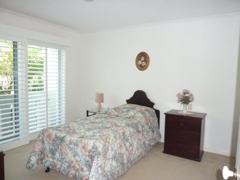 100 Cotlew Street East, Southport QLD 4215