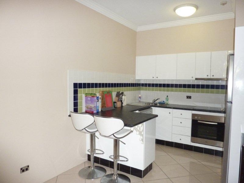 9 Beach Parade, Surfers Paradise QLD 4217