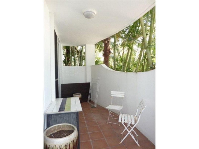 9 Beach Parade, Surfers Paradise QLD 4217