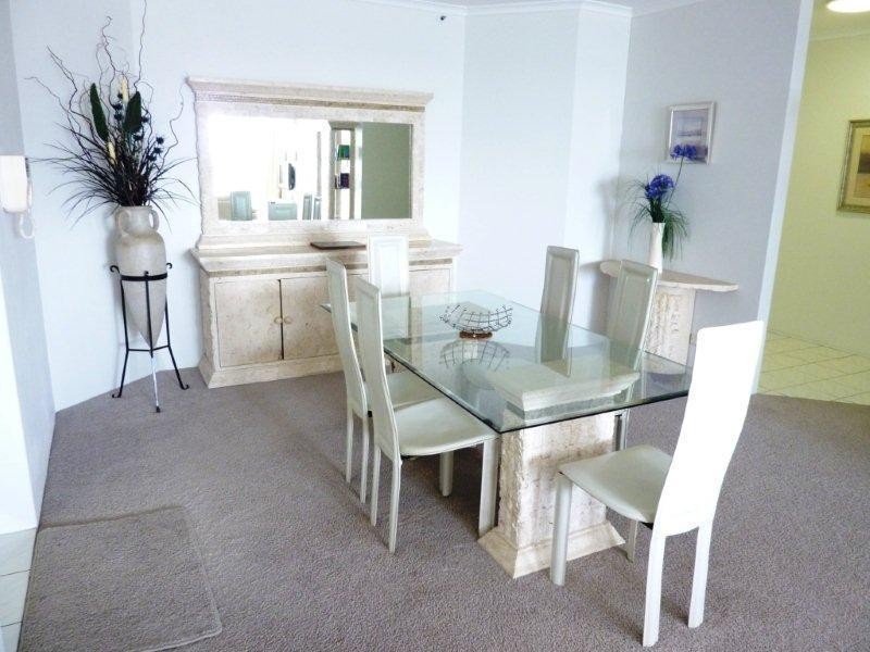 11 Hughes Avenue, Main Beach QLD 4217