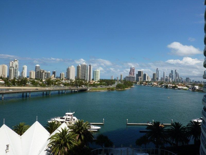 75 Brighton Parade, Southport QLD 4215