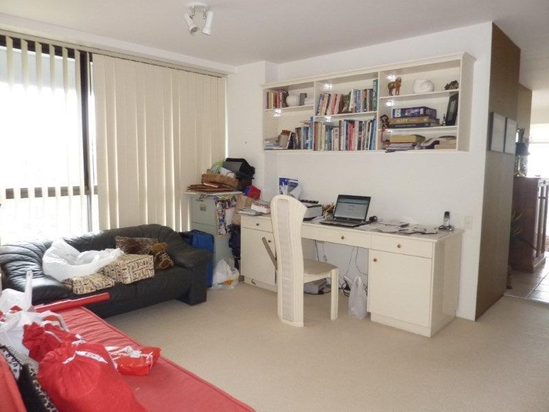 14 Macarthur Parade, Main Beach QLD 4217