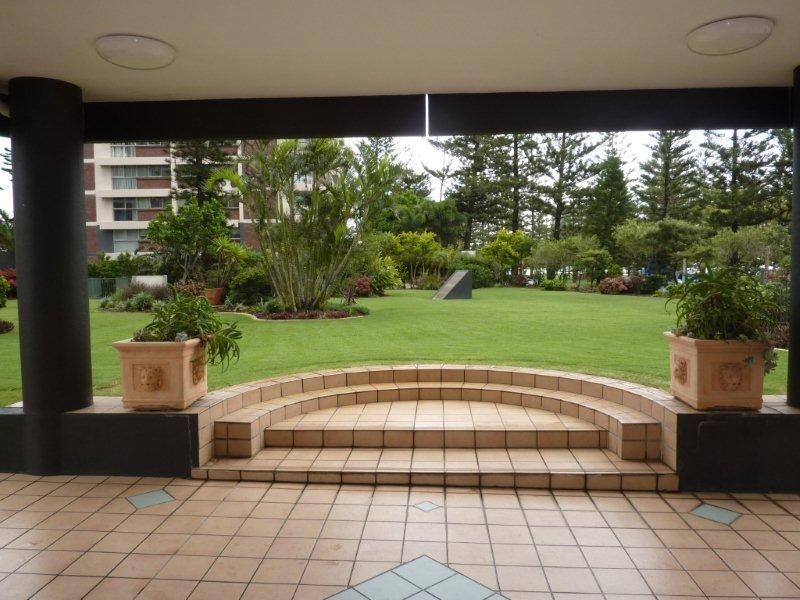 14 Macarthur Parade, Main Beach QLD 4217