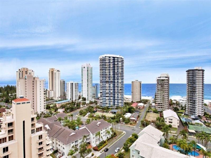 15 Breaker Street, Main Beach QLD 4217