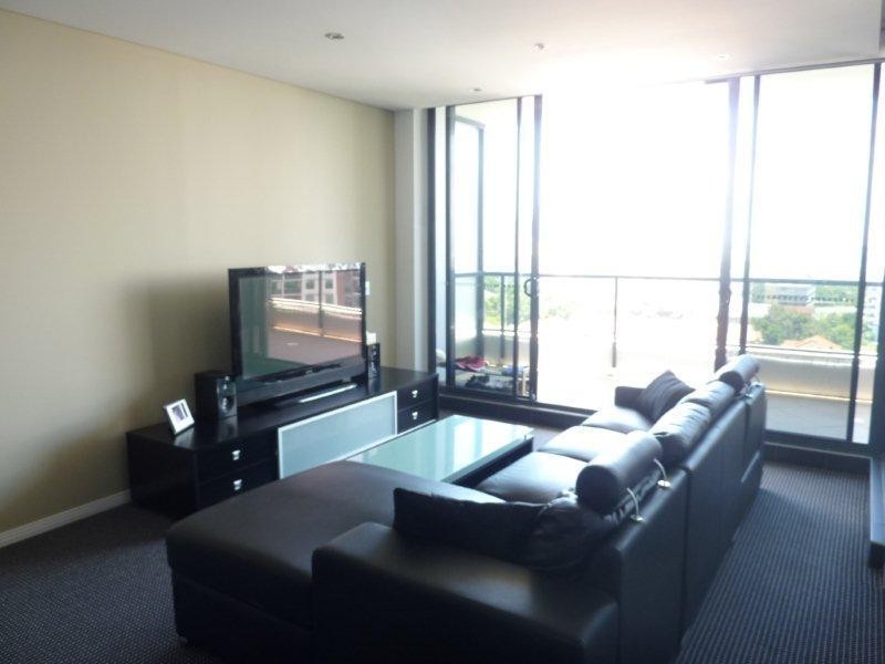 2 Aqua Street, Southport QLD 4215