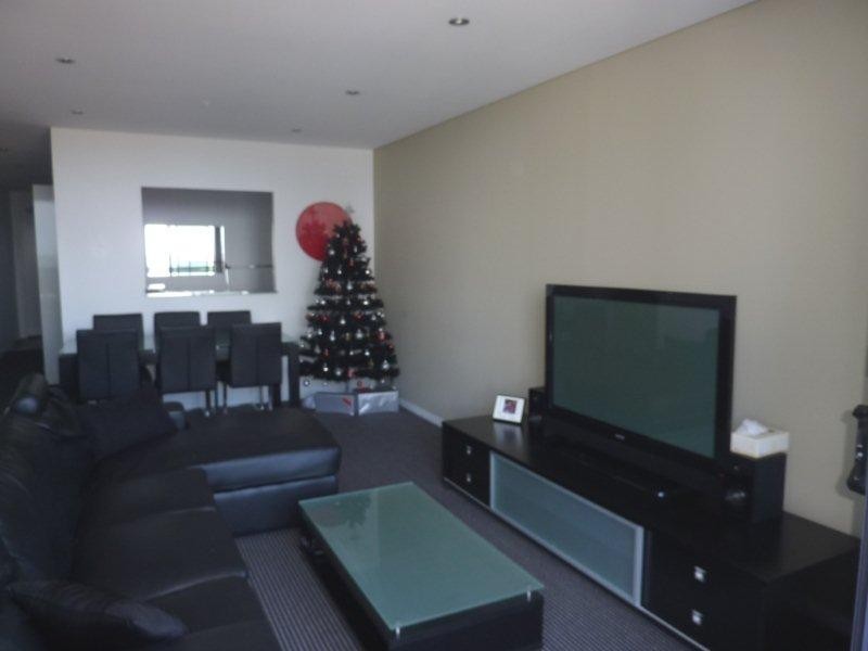 2 Aqua Street, Southport QLD 4215