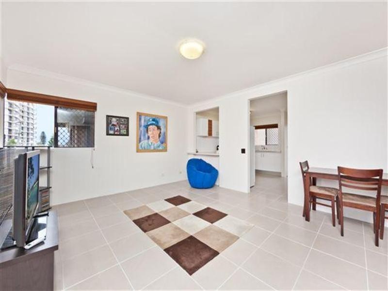 9 Old Burleigh Road, Surfers Paradise QLD 4217