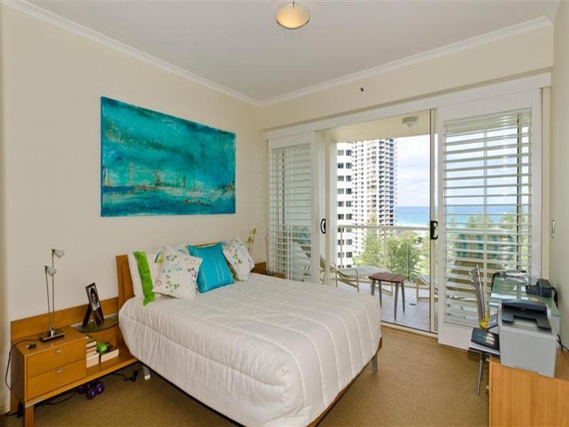 1 Lennie Avenue, Main Beach QLD 4217
