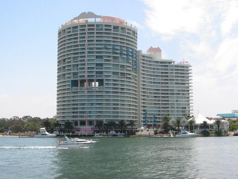 C18-2 Rivage Royale 75 Brighton Parade, Southport QLD 4215