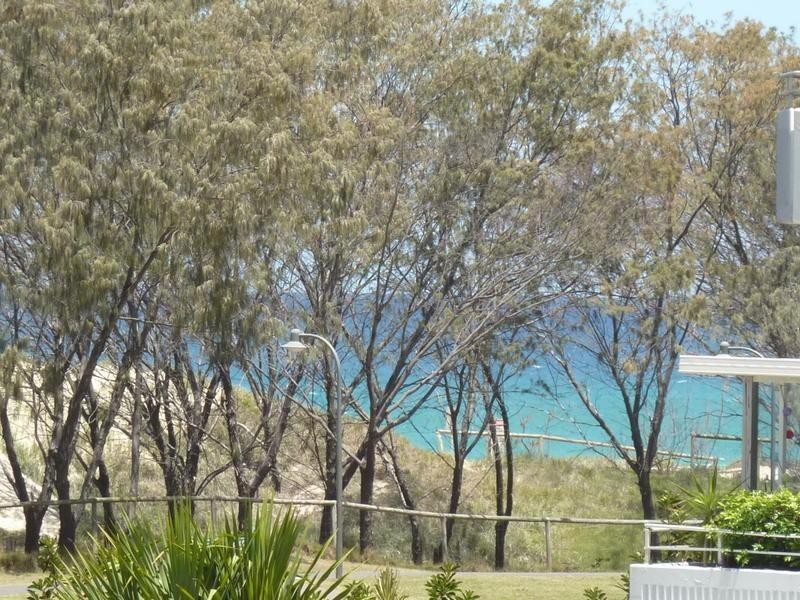 10 192 Ferny Avenue, Main Beach QLD 4217