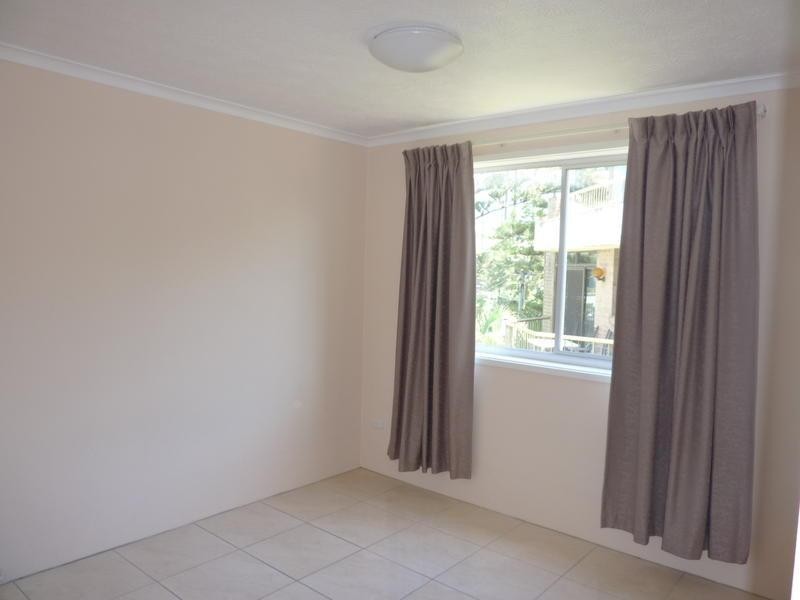 10 192 Ferny Avenue, Main Beach QLD 4217