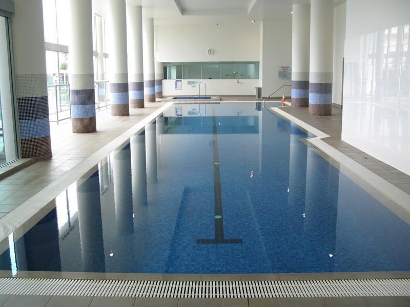 1 Como Crescent, Southport QLD 4215