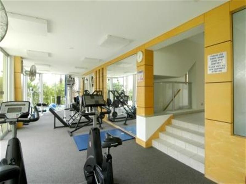 1 Lennie Avenue, Main Beach QLD 4217