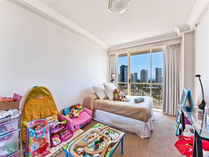 1 Serisier Avenue, Main Beach QLD 4217