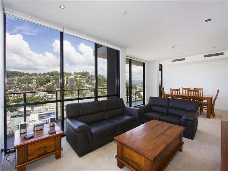 6 The Esplanade, Burleigh Heads QLD 4220