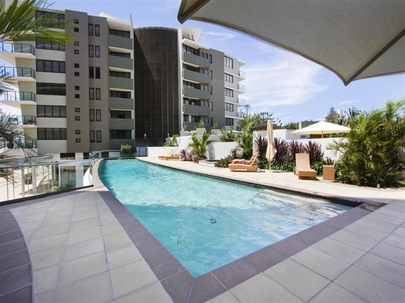 6 The Esplanade, Burleigh Heads QLD 4220