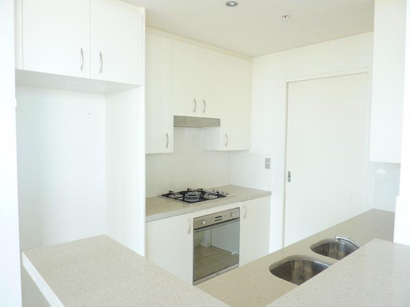 1 Como Crescent, Southport QLD 4215