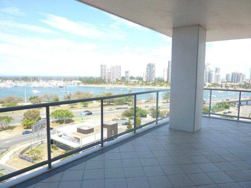 1 Como Crescent, Southport QLD 4215