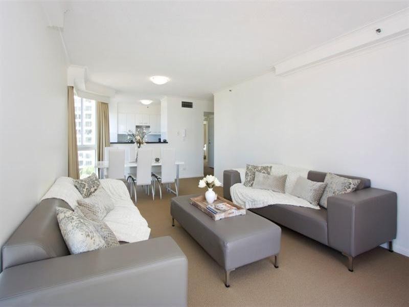 15 Breaker Street, Main Beach QLD 4217