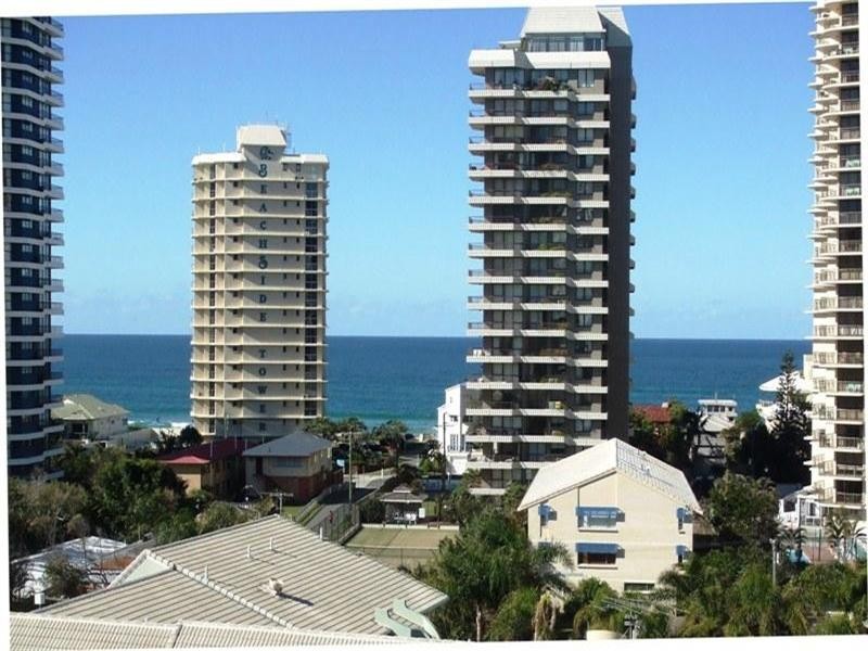 15 Breaker Street, Main Beach QLD 4217