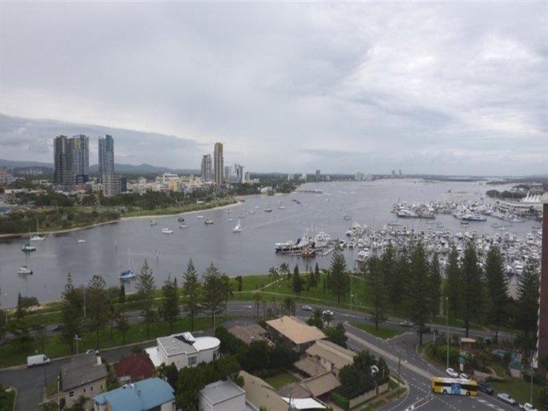 22 Montgomery Avenue, Main Beach QLD 4217