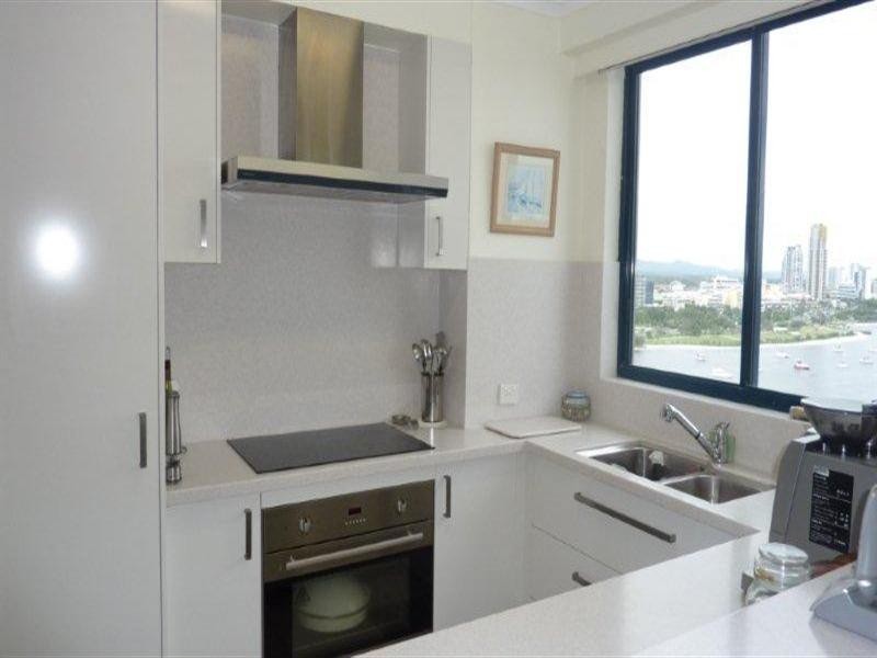 22 Montgomery Avenue, Main Beach QLD 4217