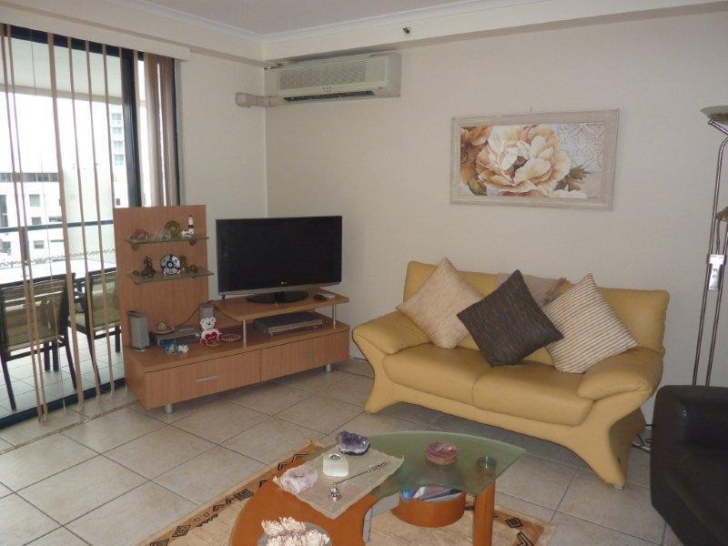 22 Montgomery Avenue, Main Beach QLD 4217